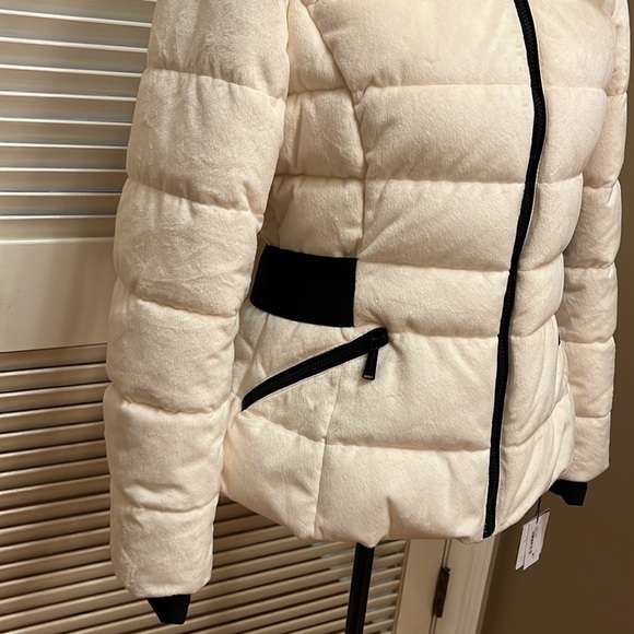 Laundry by Shelli Segal Quilted Fleece Jacket in Cream, Size Medium, NWT - Picture 9 of 17